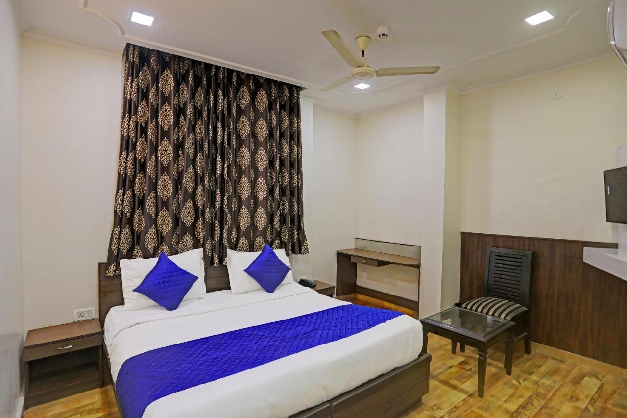 Hotel Grand Tushar - Ghaziabad Railway Station Exterior foto